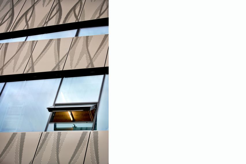 Bekkering Adams Architects - Esprit Benelux Headquarter-detail facade
